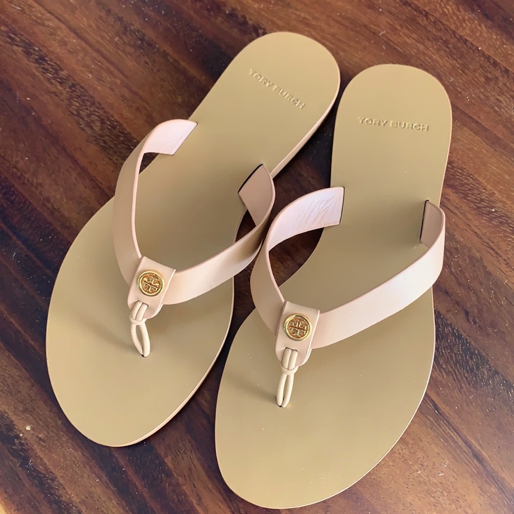 Tory Burch Manon Thong Sandals in Vachetta Calf Leather